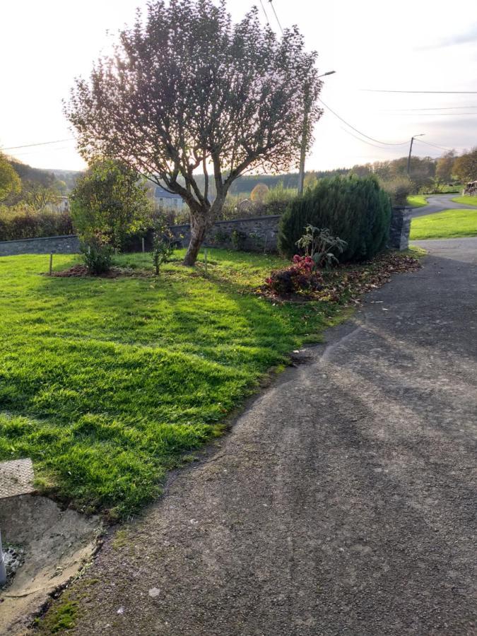 Gite L'Ecole De Ma Mere Villa Bertogne Bagian luar foto
