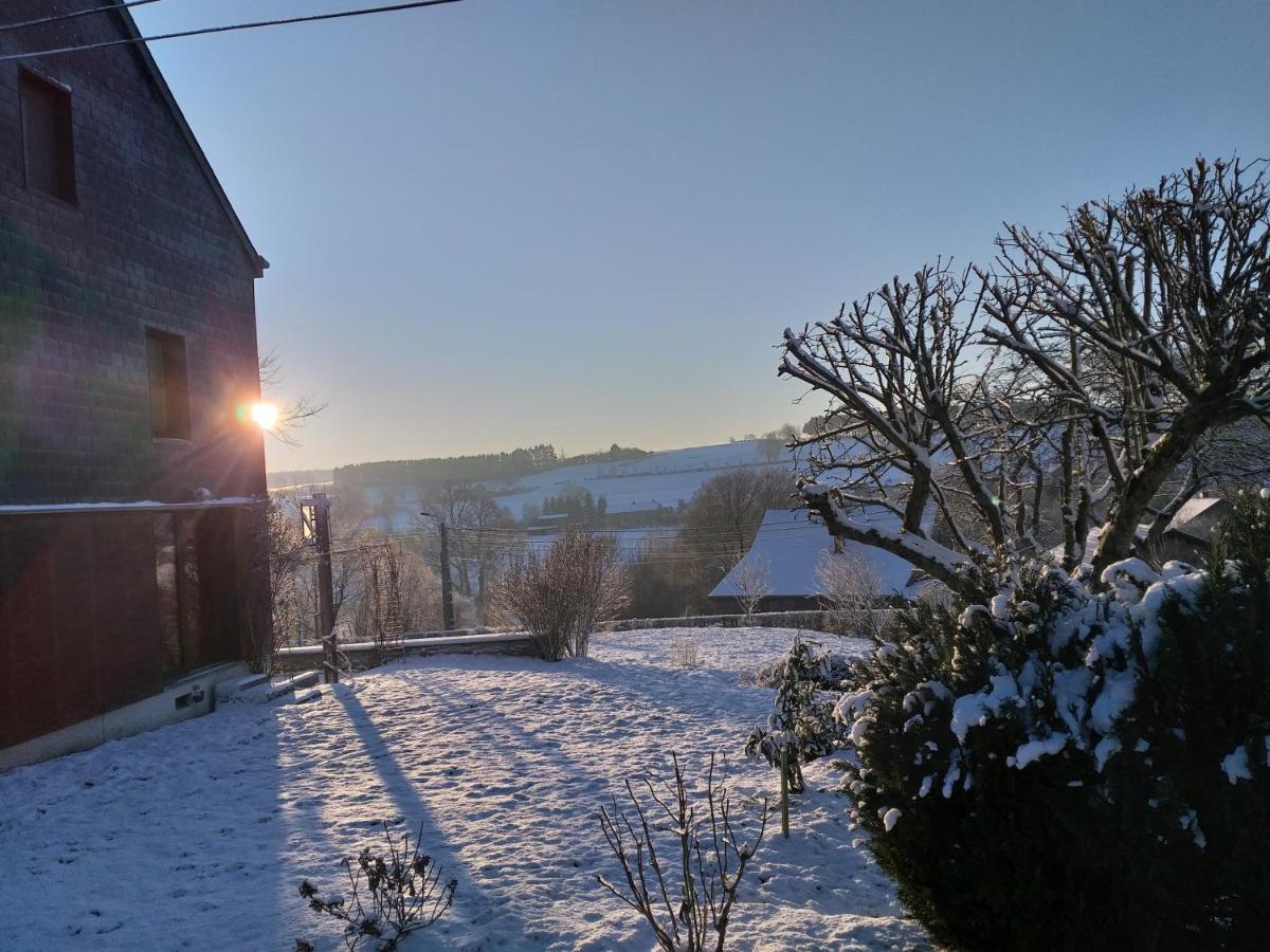 Gite L'Ecole De Ma Mere Villa Bertogne Bagian luar foto