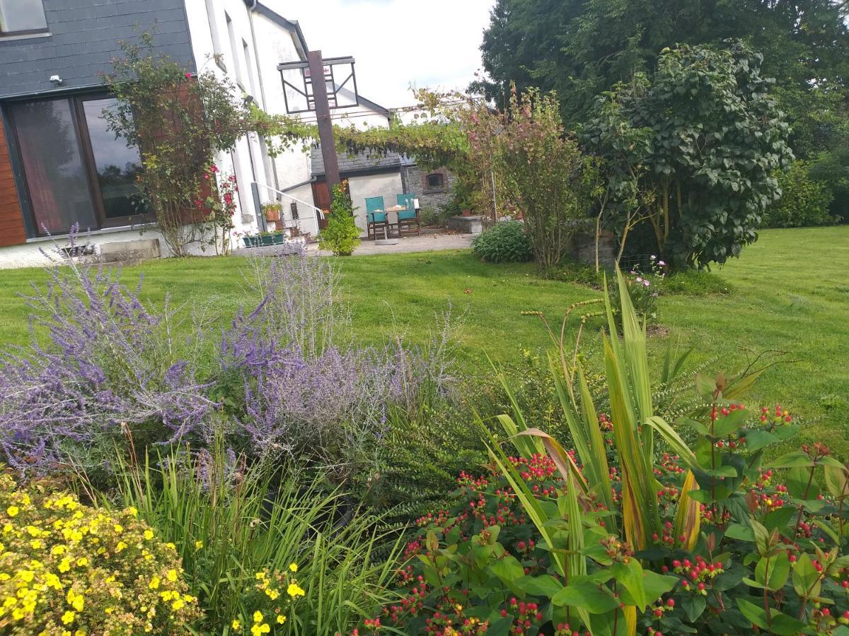 Gite L'Ecole De Ma Mere Villa Bertogne Bagian luar foto