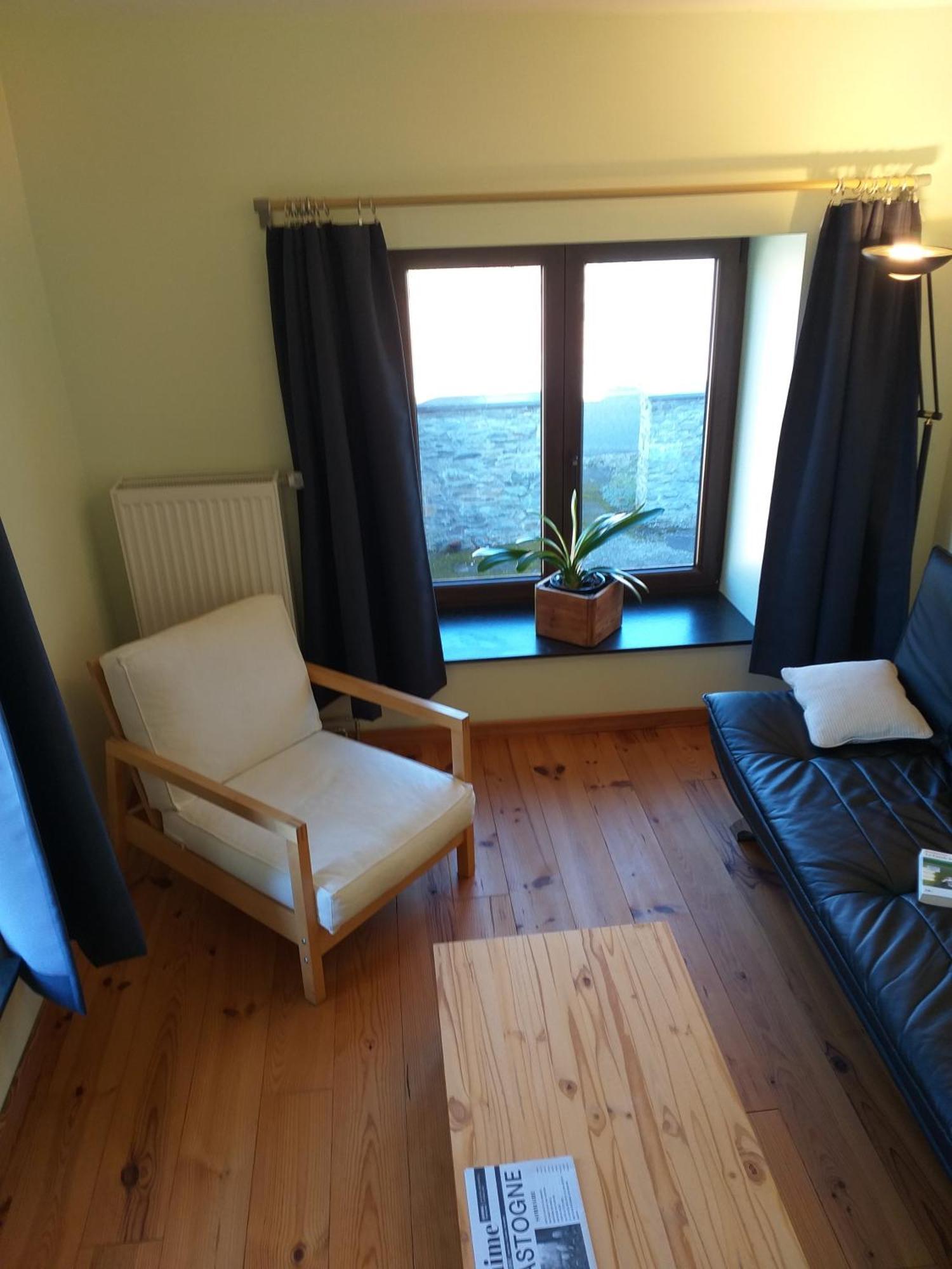 Gite L'Ecole De Ma Mere Villa Bertogne Bagian luar foto